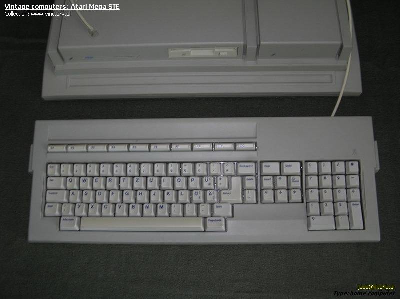 Atari Mega STE - 13.jpg